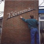 foto-8-geschiedenis-veenma-naambord-veenma-1989