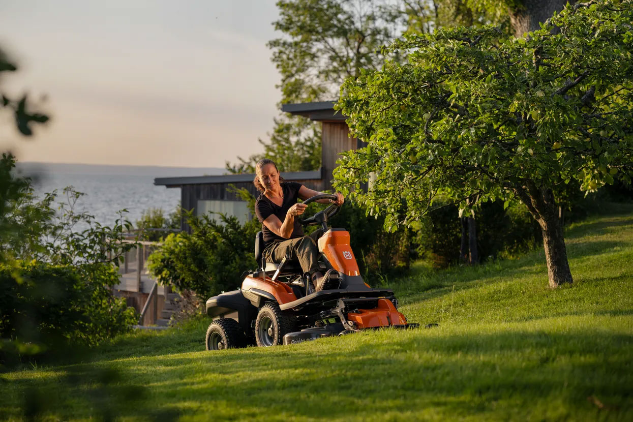 Husqvarna R 200iX AWD Frontzitmaaier - Afbeelding 6