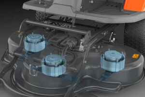 Elektrisch maaidek met individueel aangestuurde motoren voor verbeterde prestaties en een langere looptijd.