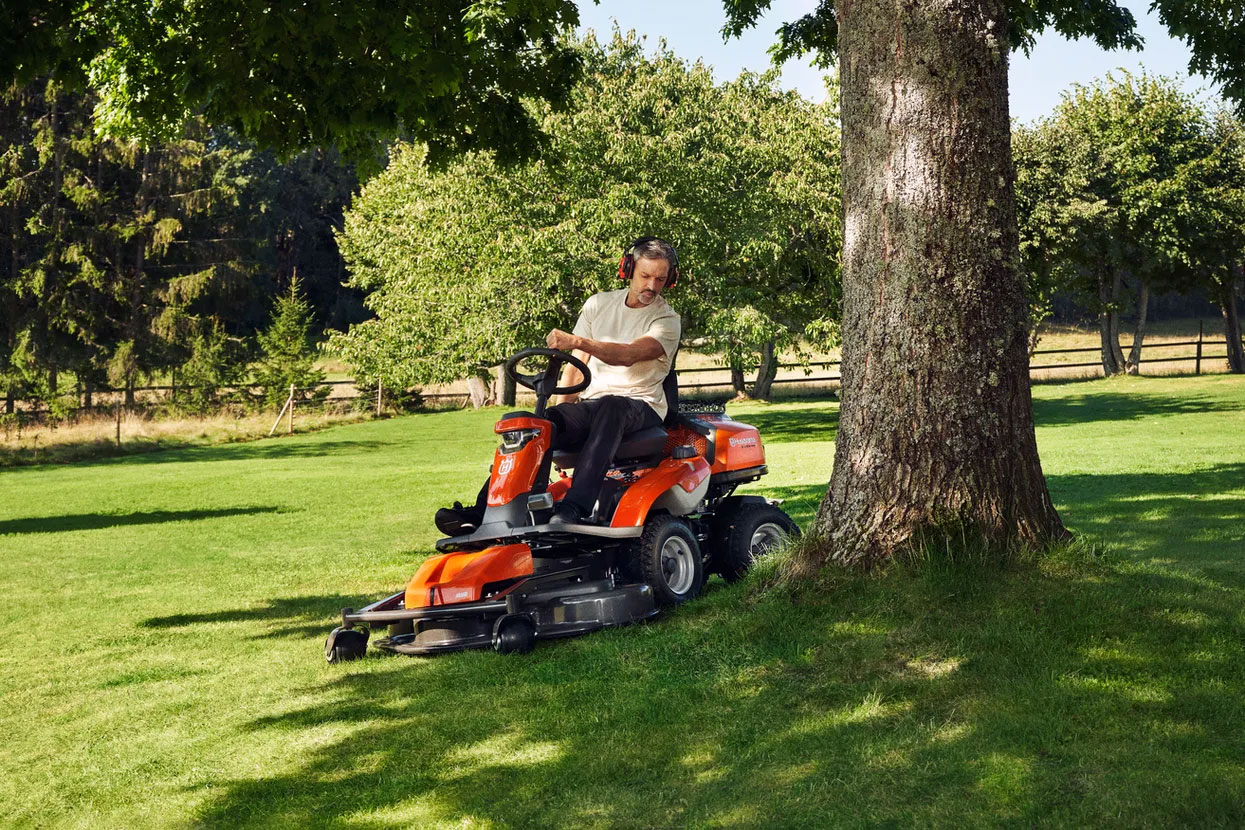 Veenma Combi Actie - Husqvarna R 316TsX AWD Frontzitmaaier, Inclusief 112 cm Combi Maaidek - Afbeelding 7